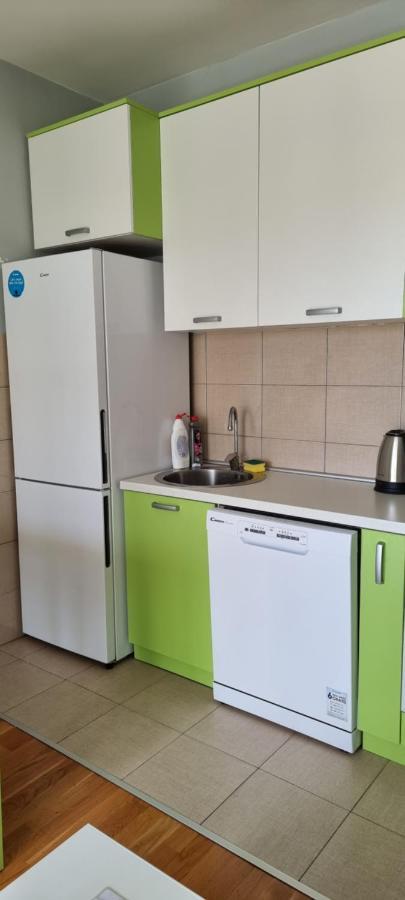 Naki Apartmani Подгорица Екстериор снимка