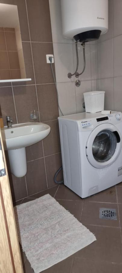 Naki Apartmani Подгорица Екстериор снимка