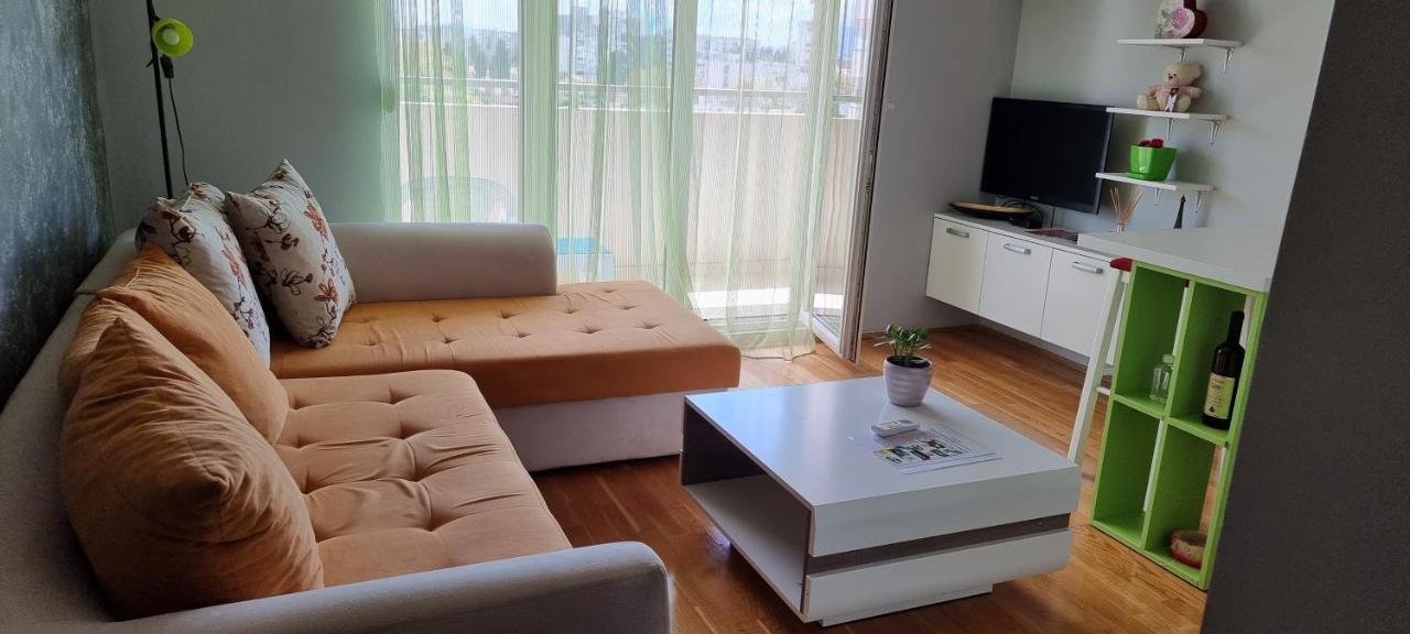Naki Apartmani Подгорица Екстериор снимка