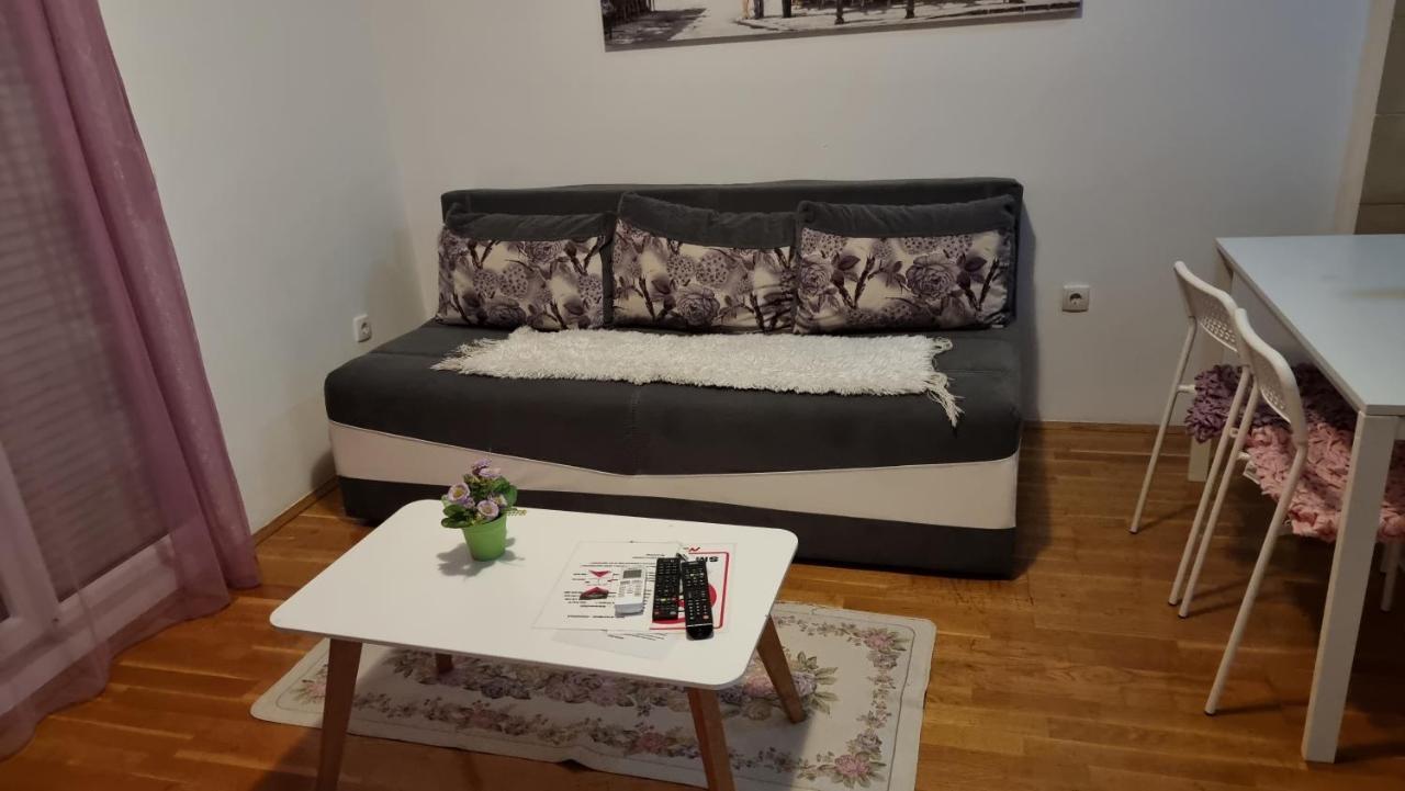 Naki Apartmani Подгорица Екстериор снимка