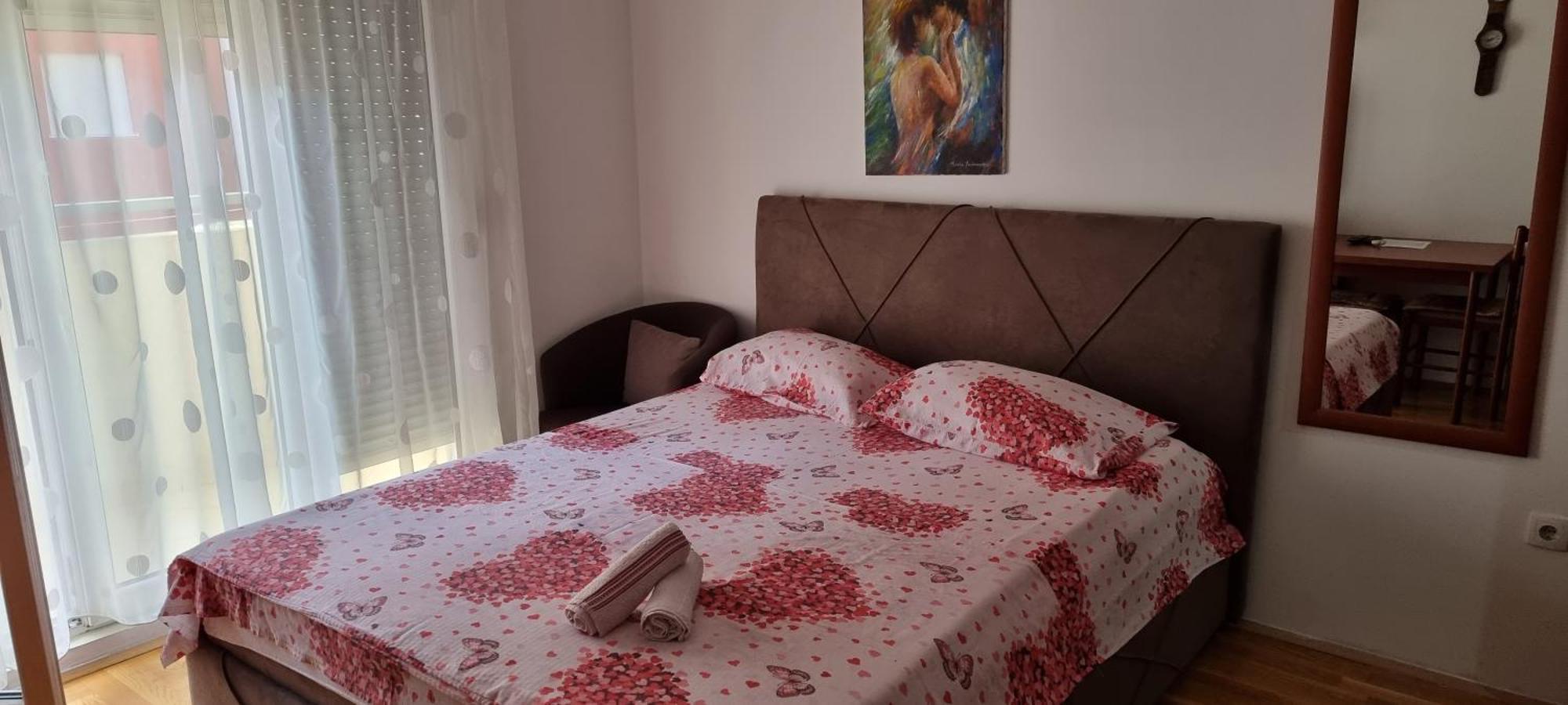 Naki Apartmani Подгорица Стая снимка