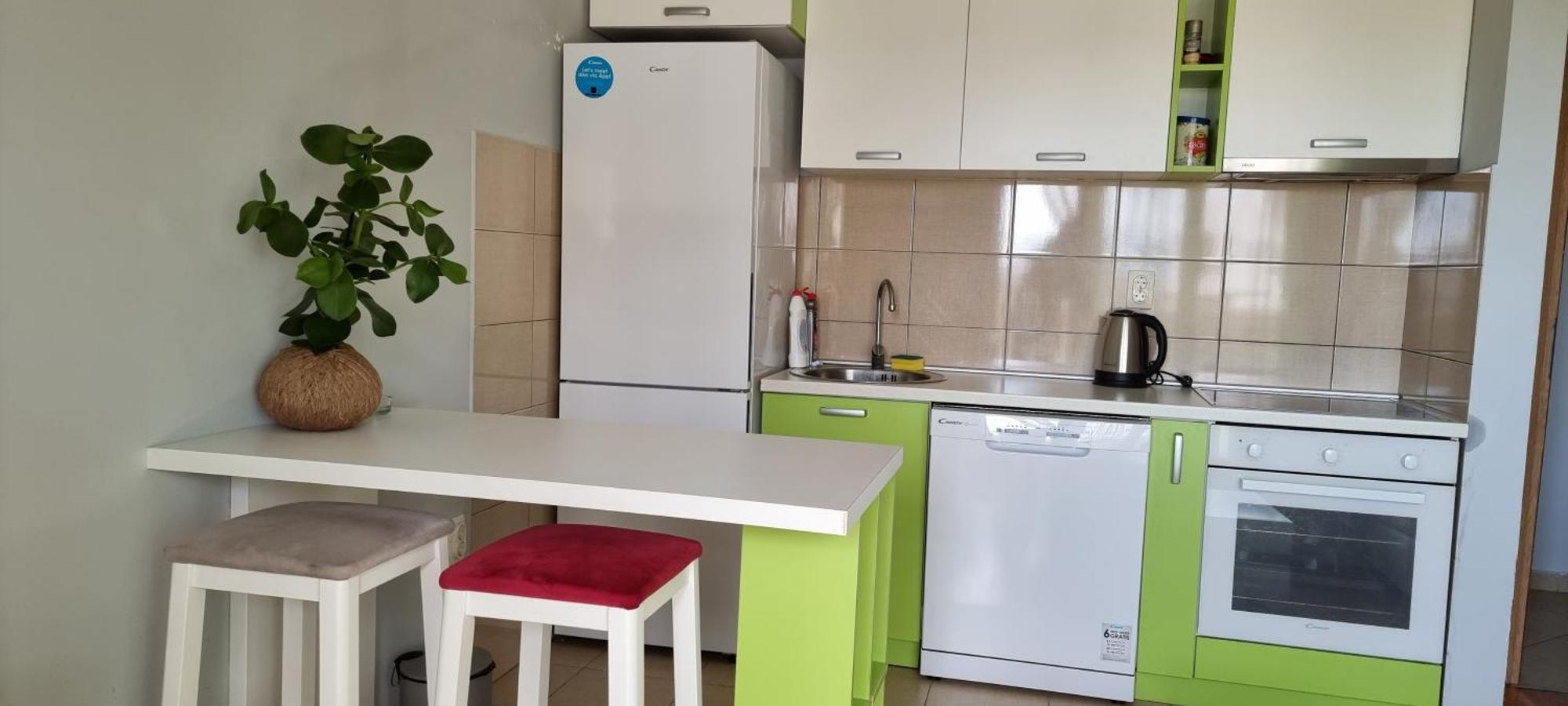 Naki Apartmani Подгорица Стая снимка