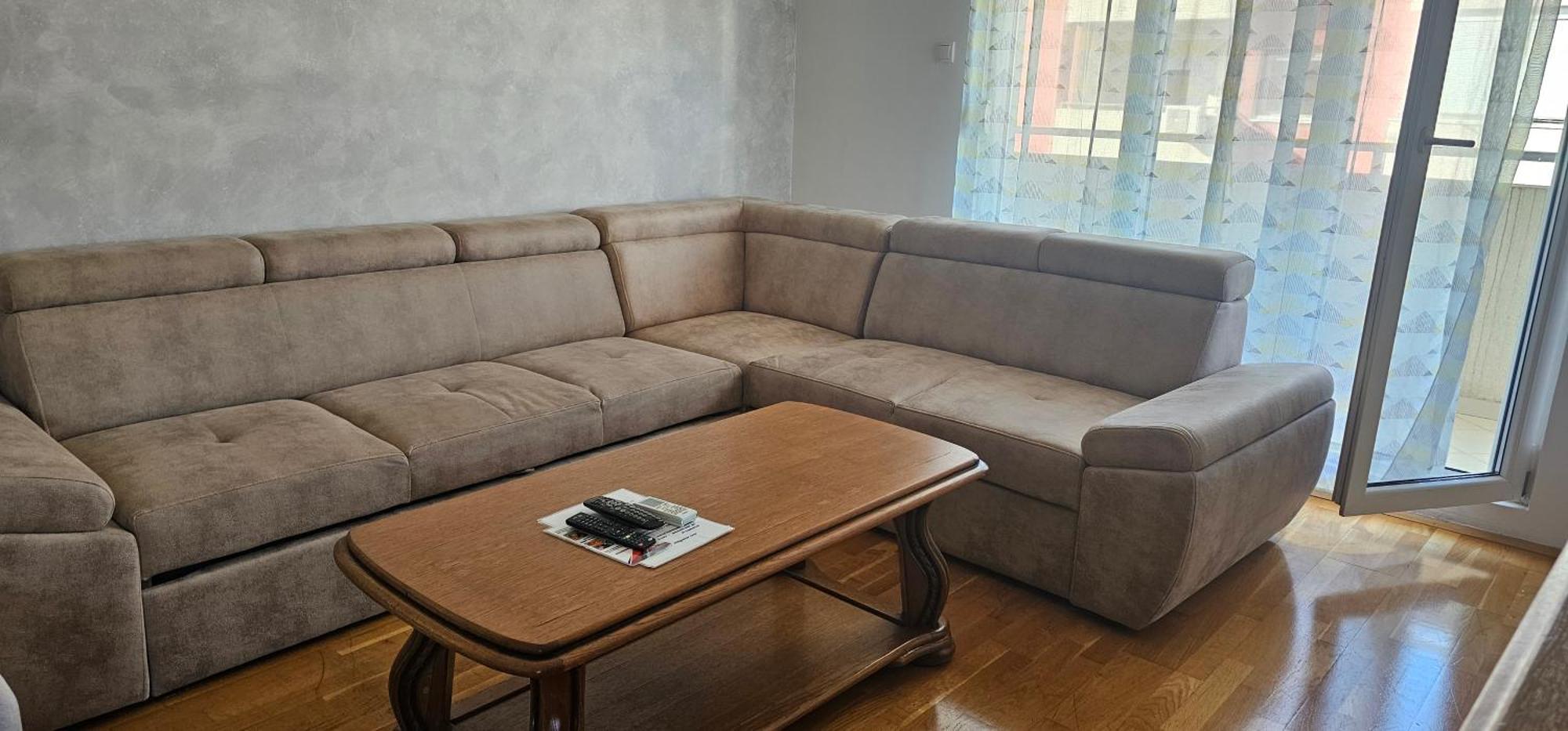 Naki Apartmani Подгорица Стая снимка